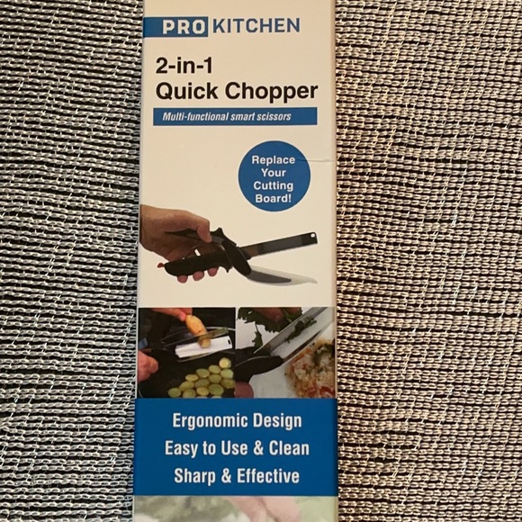Pro Kitchen 2-in-1 Quick Chopper - Picture 2 of 7